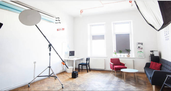 Radzimy jak wyposażyć profesjonalne studio fotograficzne!